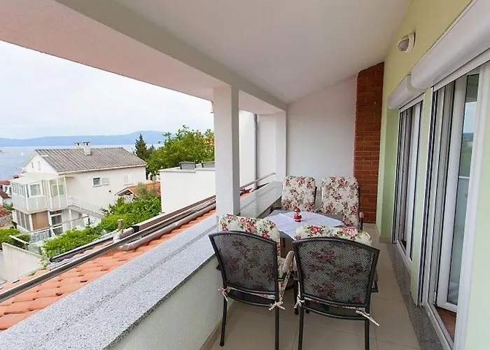 Seaview 3623-1 شقة Omišalj