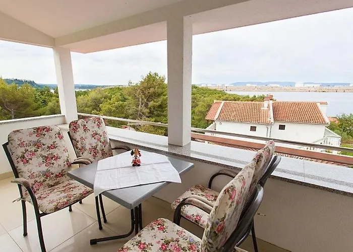 Seaview 3623-1 شقة Omišalj